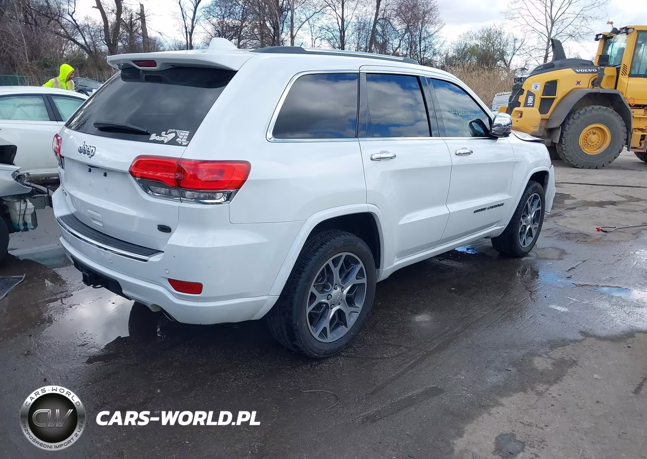 2020 Jeep Grand Cherokee Overland 4X4 VIN:1C4RJFCGXLC150328 - 4