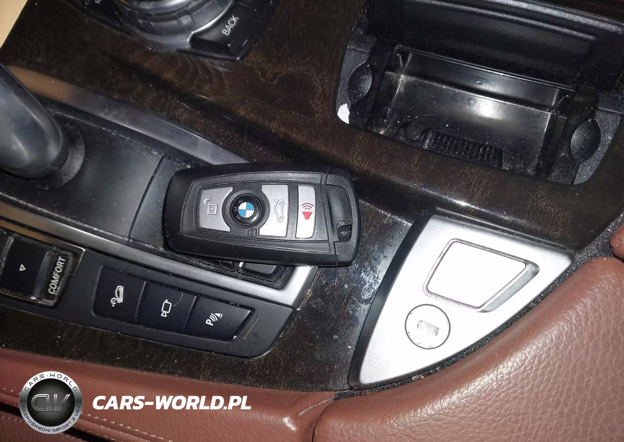 2015 BMW 528I xDrive VIN:WBA5A7C56FG142966 - 11