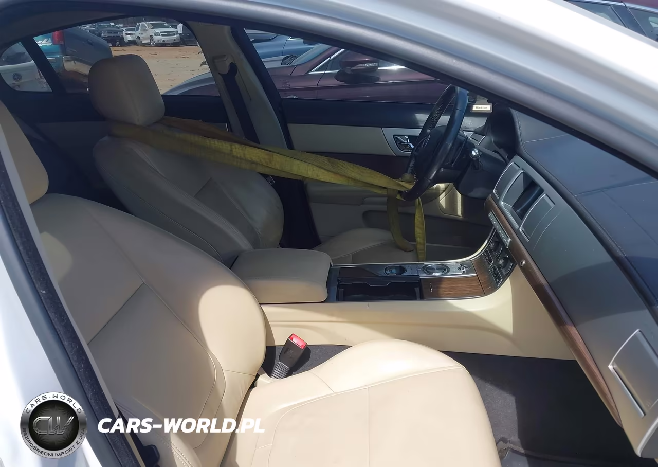 2014 Jaguar Xf V6 Sc VIN:SAJWJ0EF8E8U11662 - 5