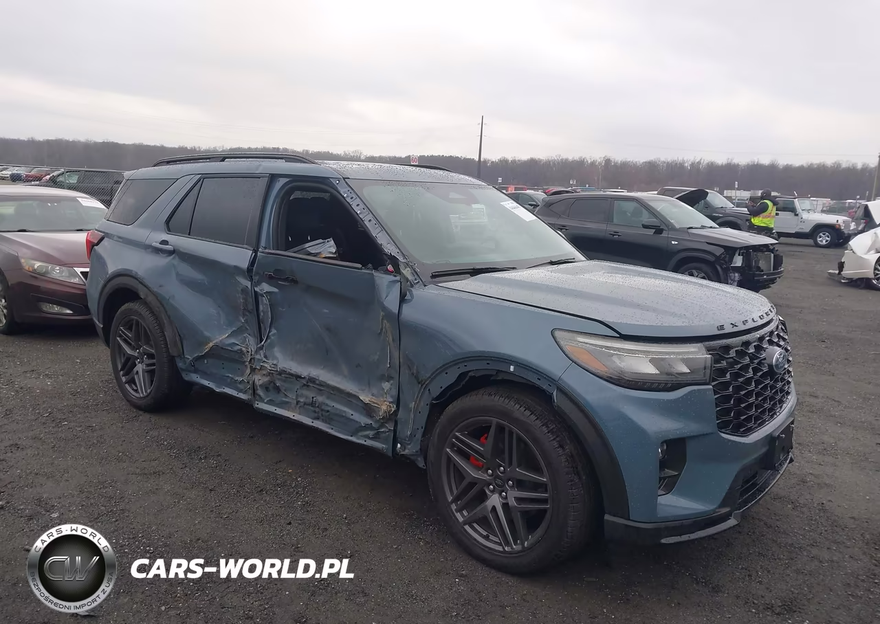2025 Ford Explorer St