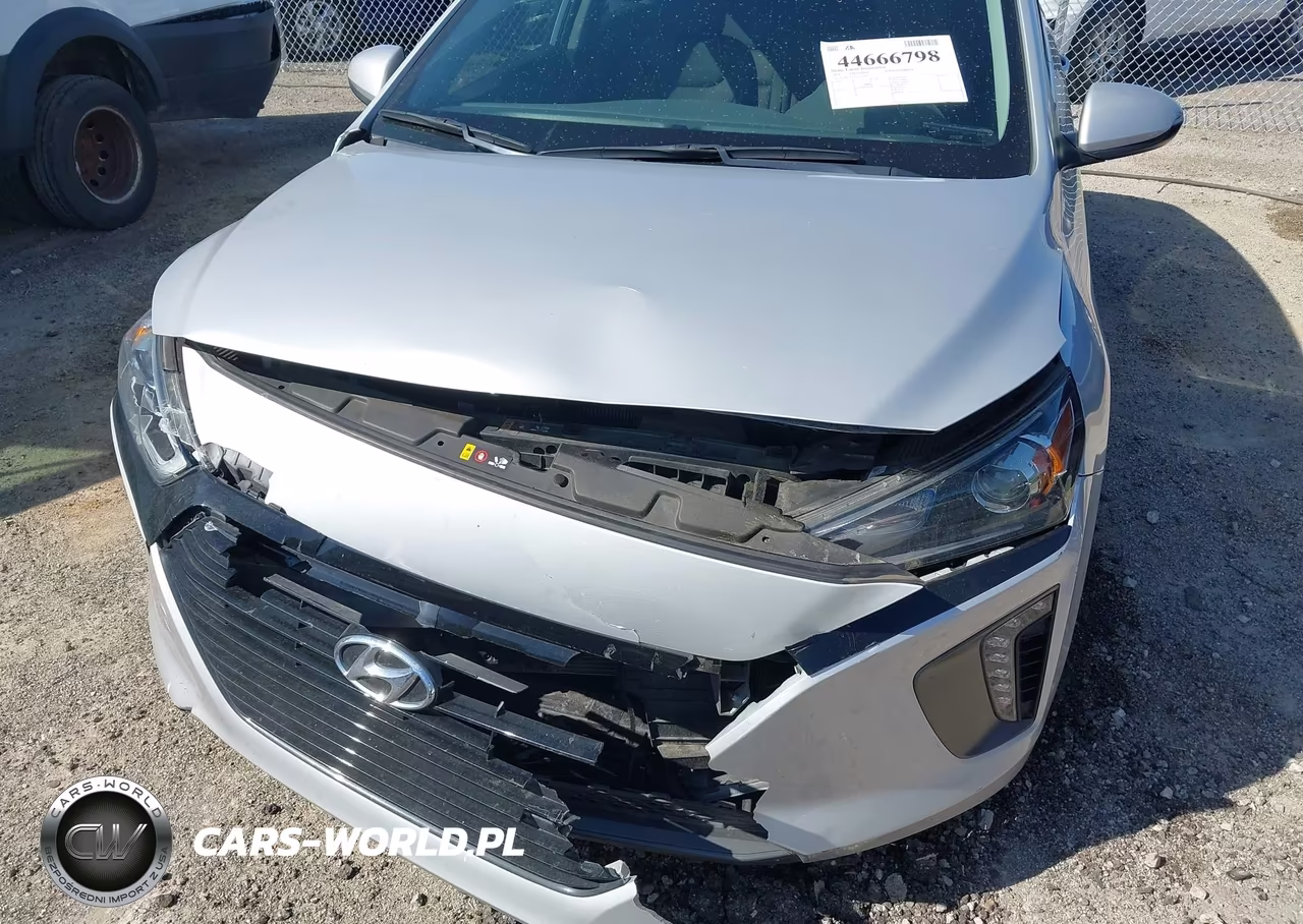 2018 Hyundai Ioniq Hybrid Limited VIN:KMHC85LCXJU083855 - 6