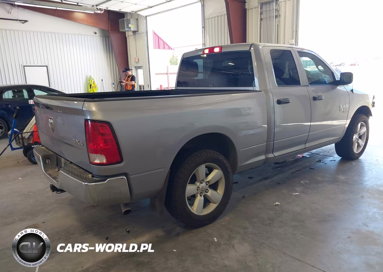 RAM 1500 CLASSIC VIN:1C6RR7FG7MS526671 - 4