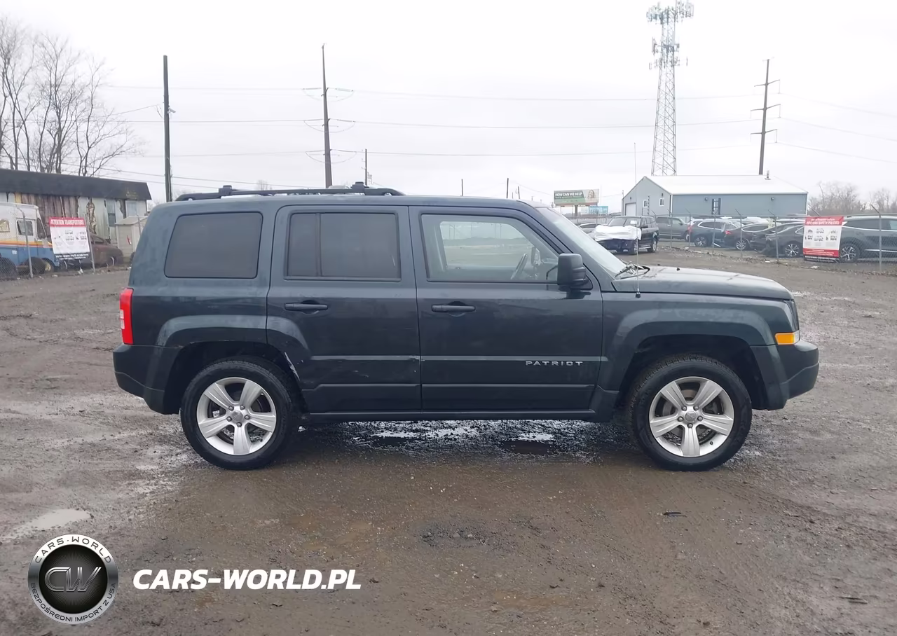 2015 Jeep Patriot Latitude VIN:1C4NJPFB9FD350619 - 13