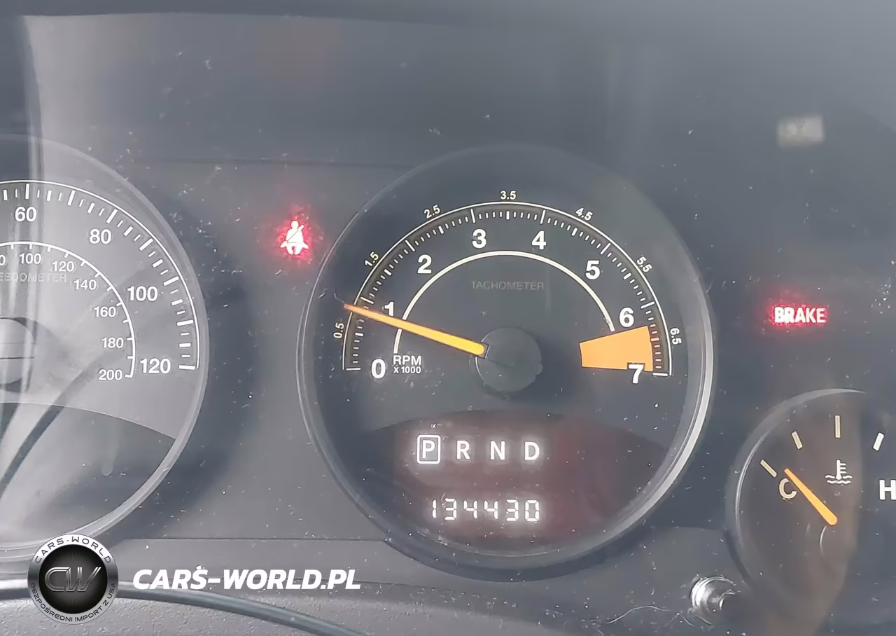 2015 Jeep Patriot Latitude VIN:1C4NJPFB9FD350619 - 15