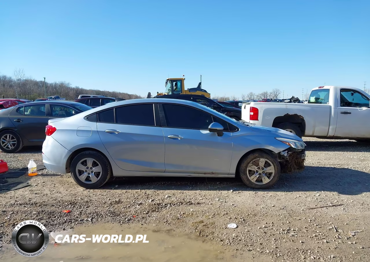 2018 Chevrolet Cruze Ls Auto VIN:1G1BC5SM3J7127761 - 13