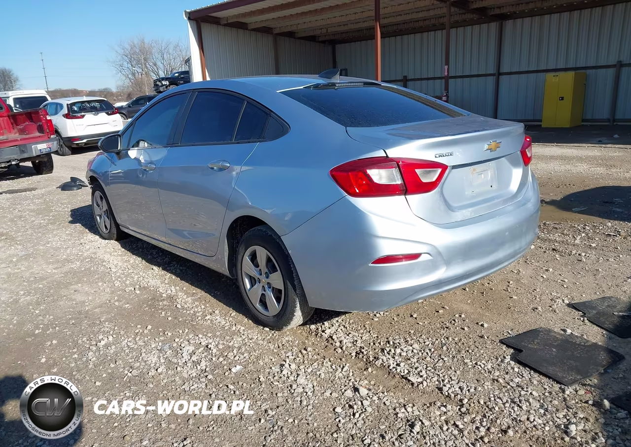 2018 Chevrolet Cruze Ls Auto VIN:1G1BC5SM3J7127761 - 3