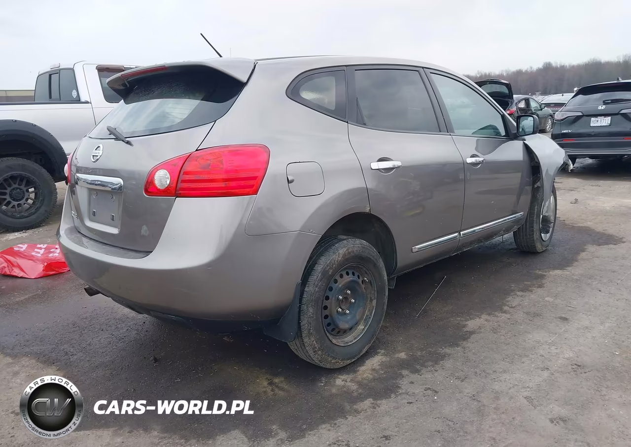 2011 Nissan Rogue S VIN:JN8AS5MT2BW184541 - 4