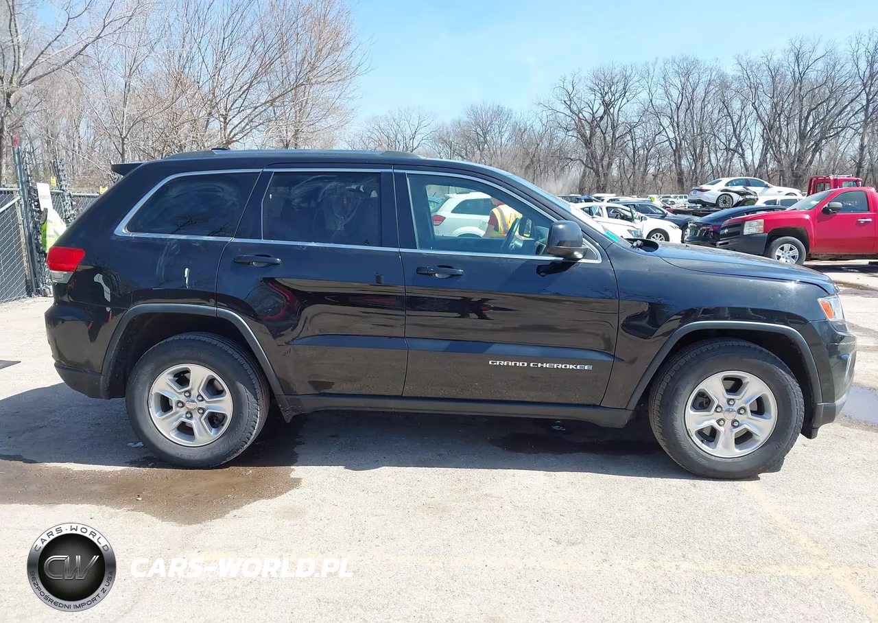 2014 Jeep Grand Cherokee Laredo VIN:1C4RJFAG3EC205014 - 13