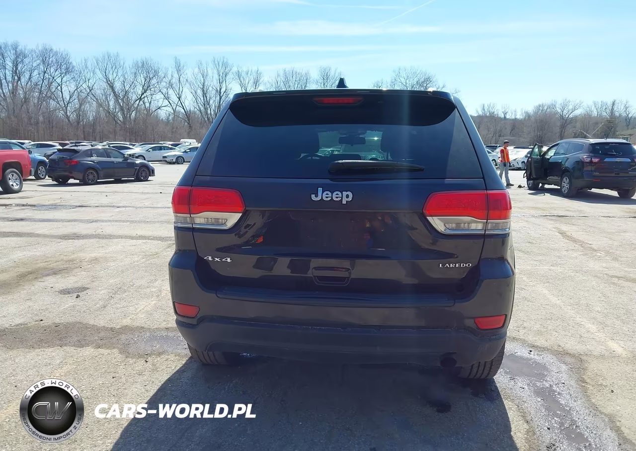2014 Jeep Grand Cherokee Laredo VIN:1C4RJFAG3EC205014 - 16