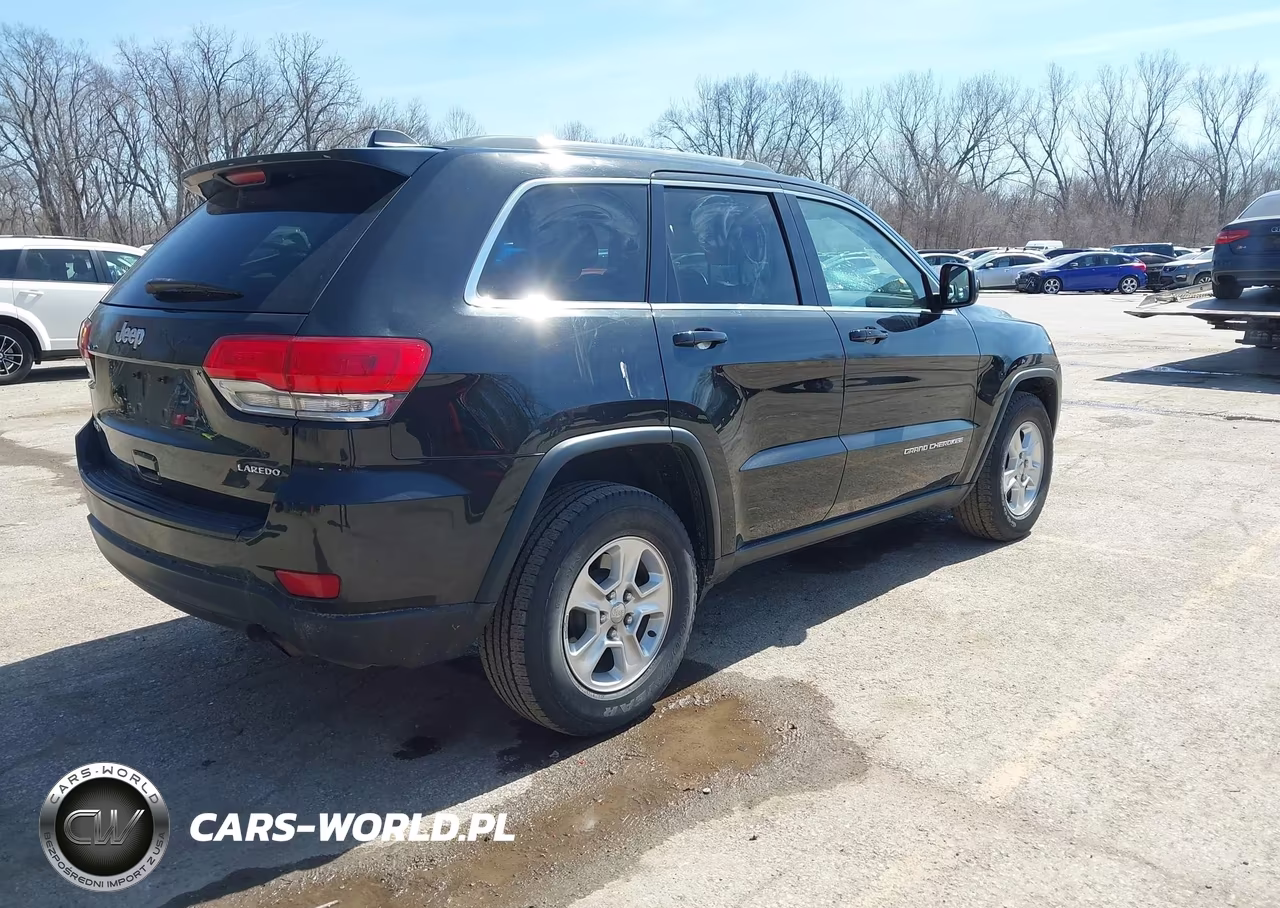 2014 Jeep Grand Cherokee Laredo VIN:1C4RJFAG3EC205014 - 4