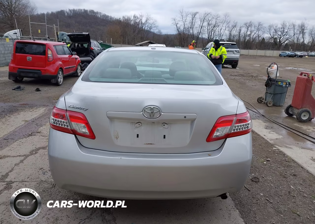 2011 Toyota Camry VIN:4T1BF3EK8BU652763 - 17