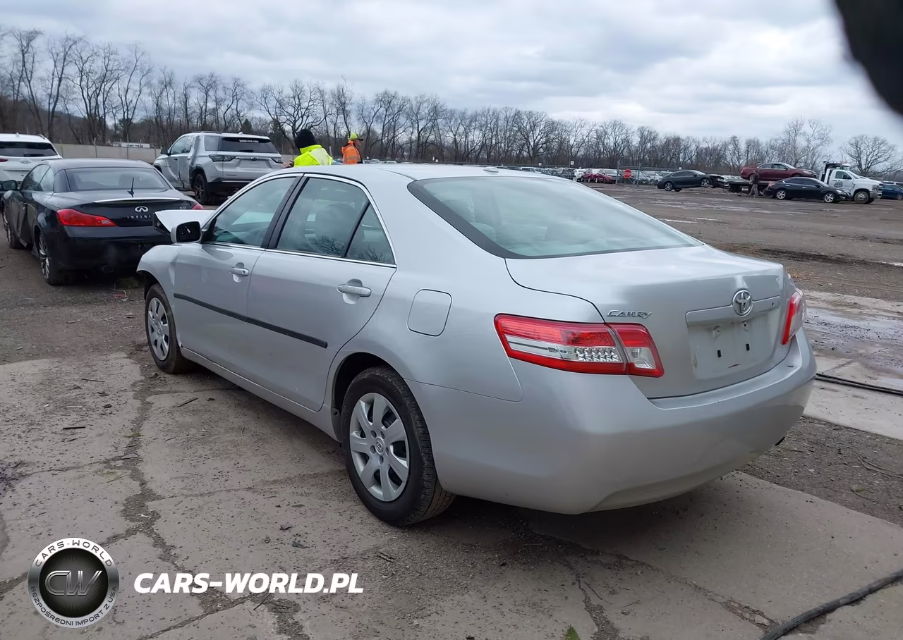 2011 Toyota Camry VIN:4T1BF3EK8BU652763 - 3