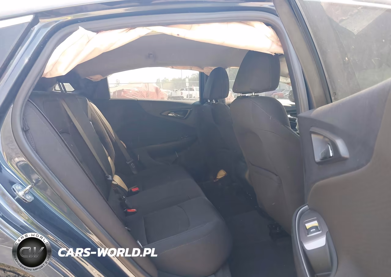 2019 Chevrolet Malibu Rs VIN:1G1ZG5ST2KF211345 - 8
