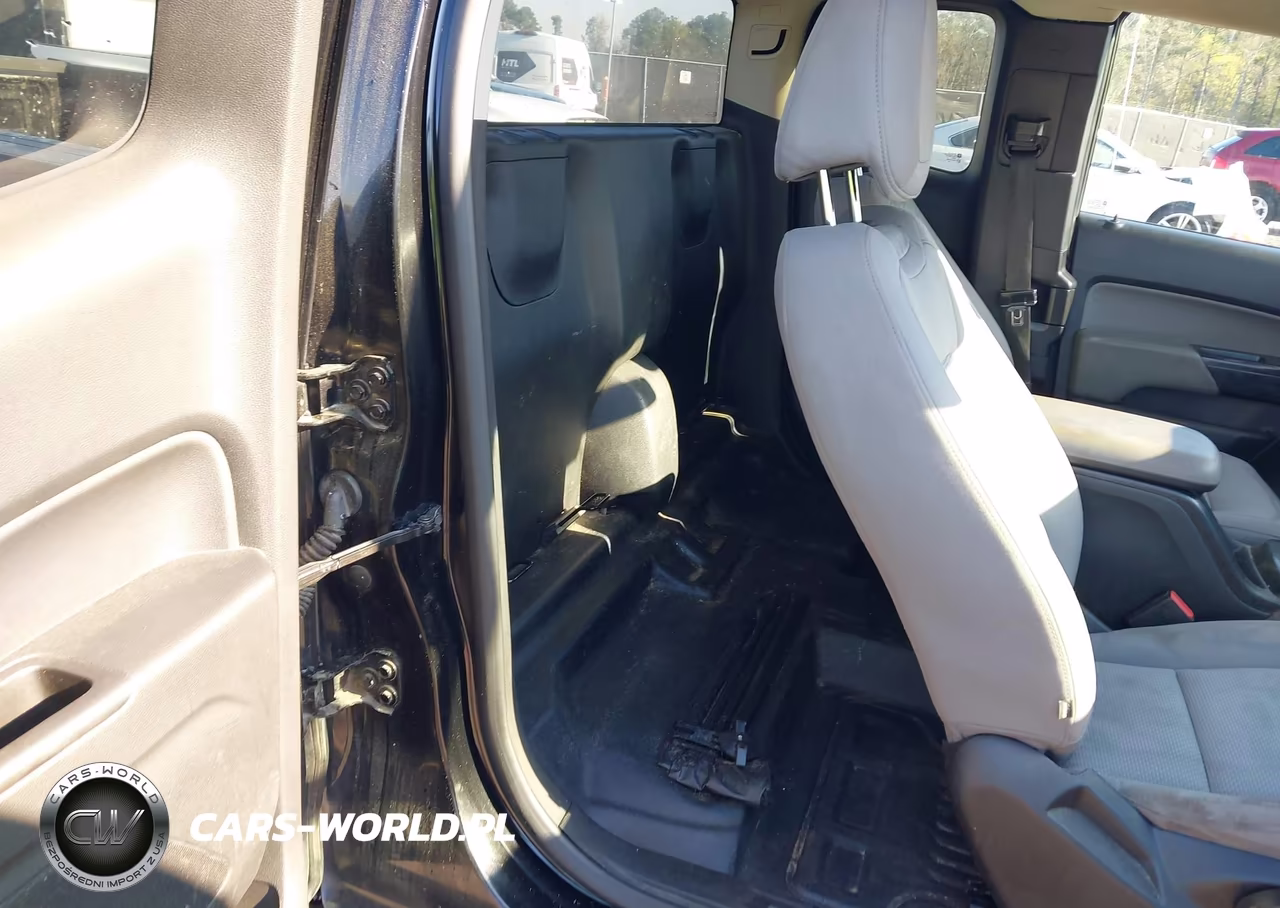 2018 Chevrolet Colorado Wt VIN:1GCHSBEAXJ1323848 - 8