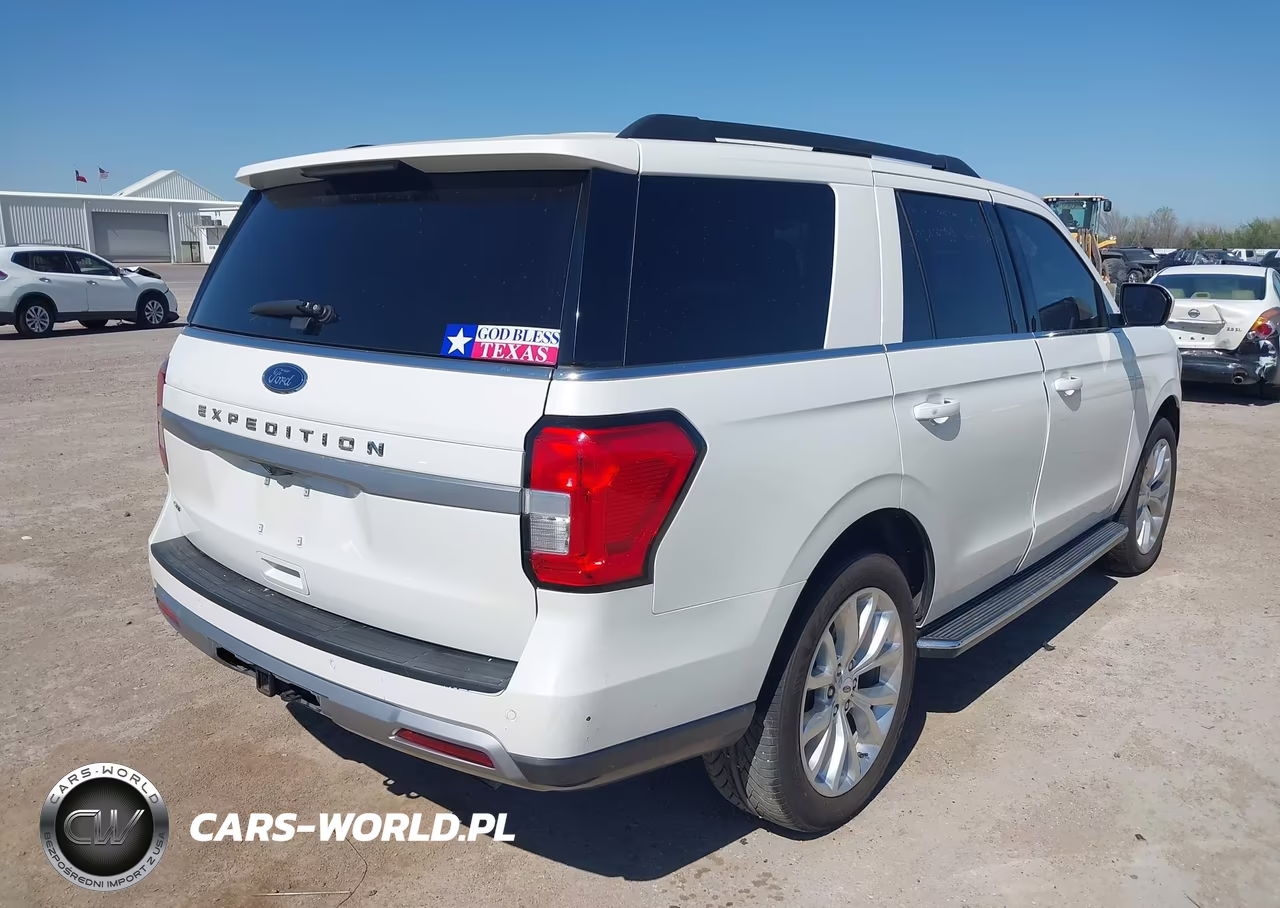 2022 Ford Expedition Xlt VIN:1FMJU1JT6NEA08407 - 4