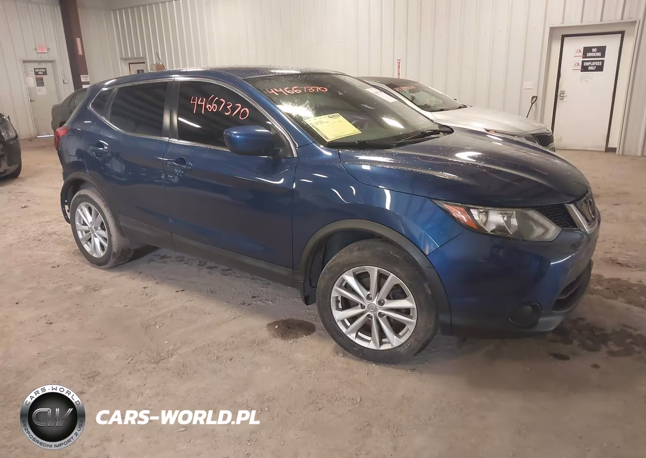 2018 Nissan Rogue Sport S