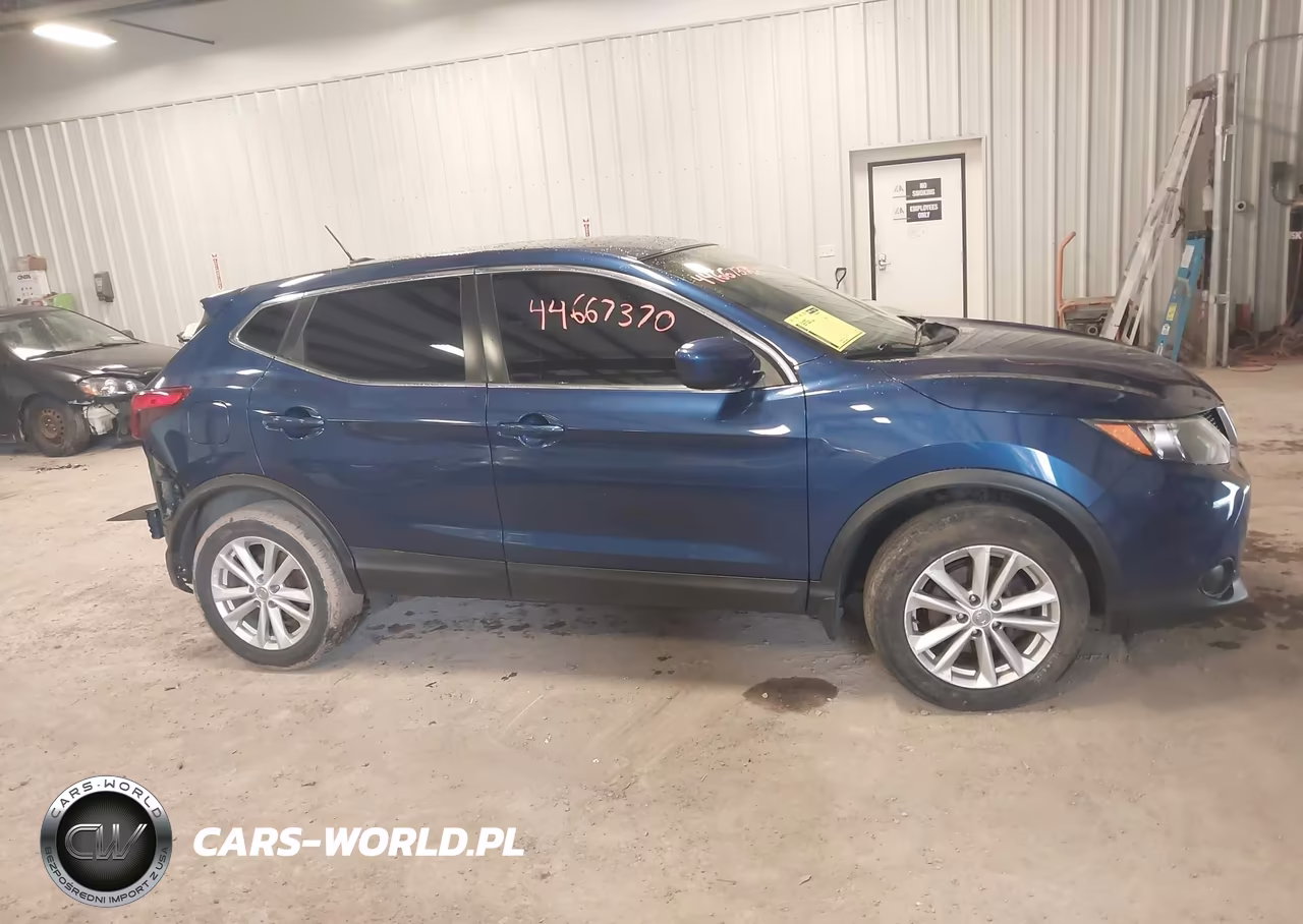 2018 Nissan Rogue Sport S VIN:JN1BJ1CR2JW251853 - 13