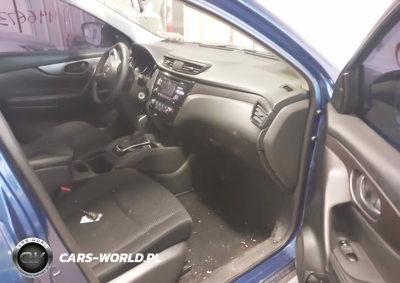 2018 Nissan Rogue Sport S VIN:JN1BJ1CR2JW251853 - 5