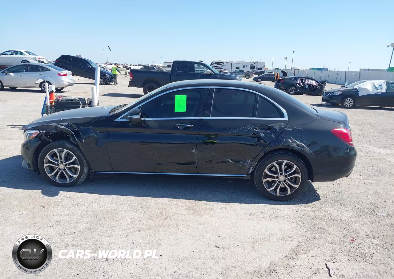 2015 Mercedes-Benz C 300 4Matic VIN:55SWF4KB0FU011118 - 14