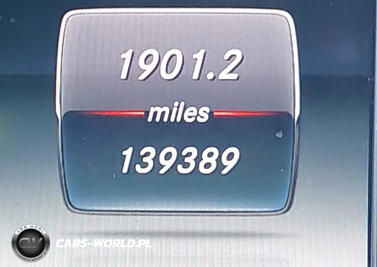 2015 Mercedes-Benz C 300 4Matic VIN:55SWF4KB0FU011118 - 15