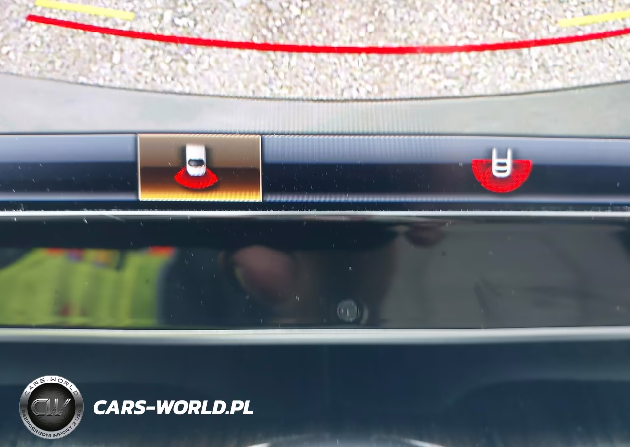 2015 Mercedes-Benz C 300 4Matic VIN:55SWF4KB0FU011118 - 19