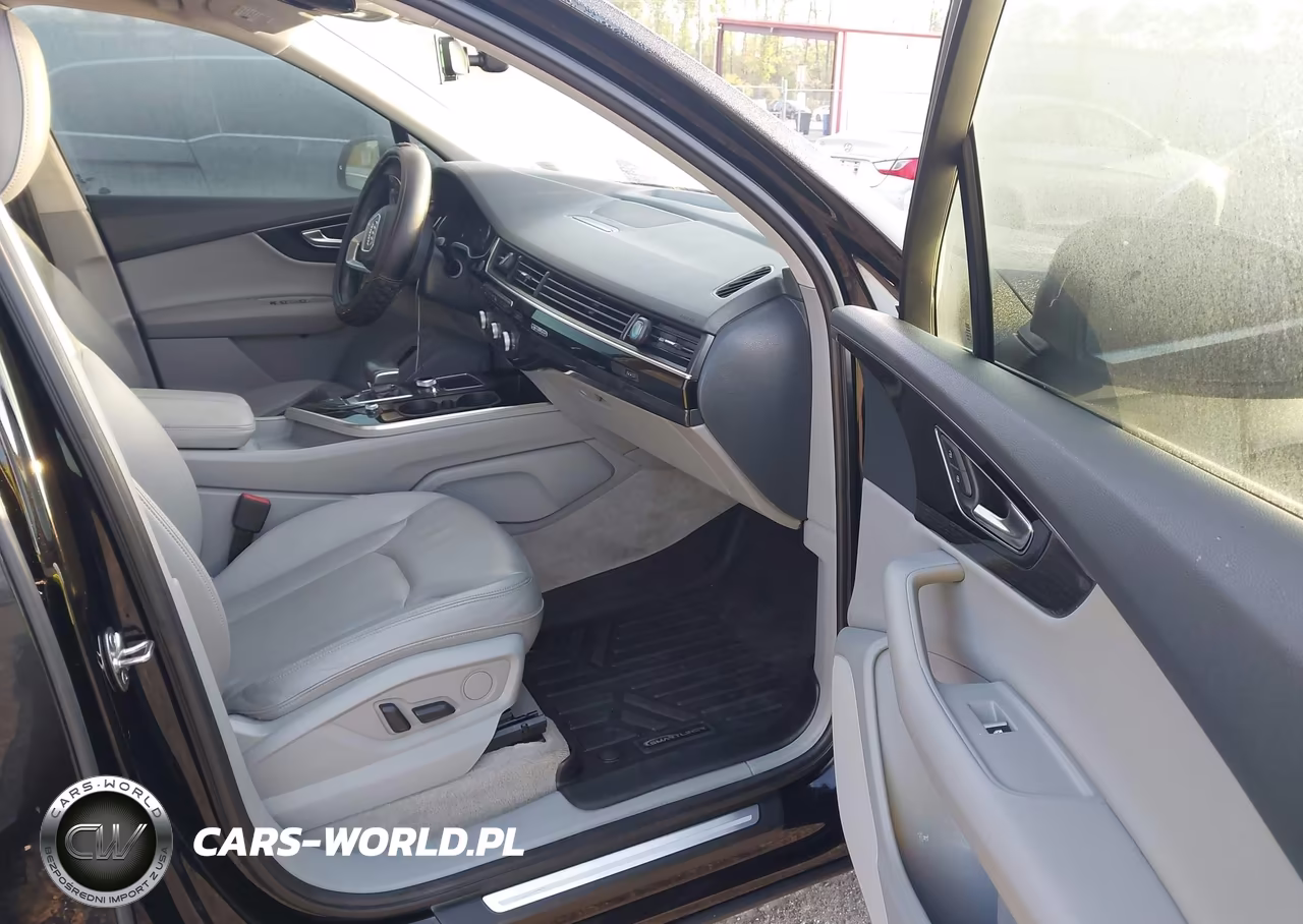 2019 Audi Q7 55 Premium VIN:WA1AAAF77KD011742 - 5
