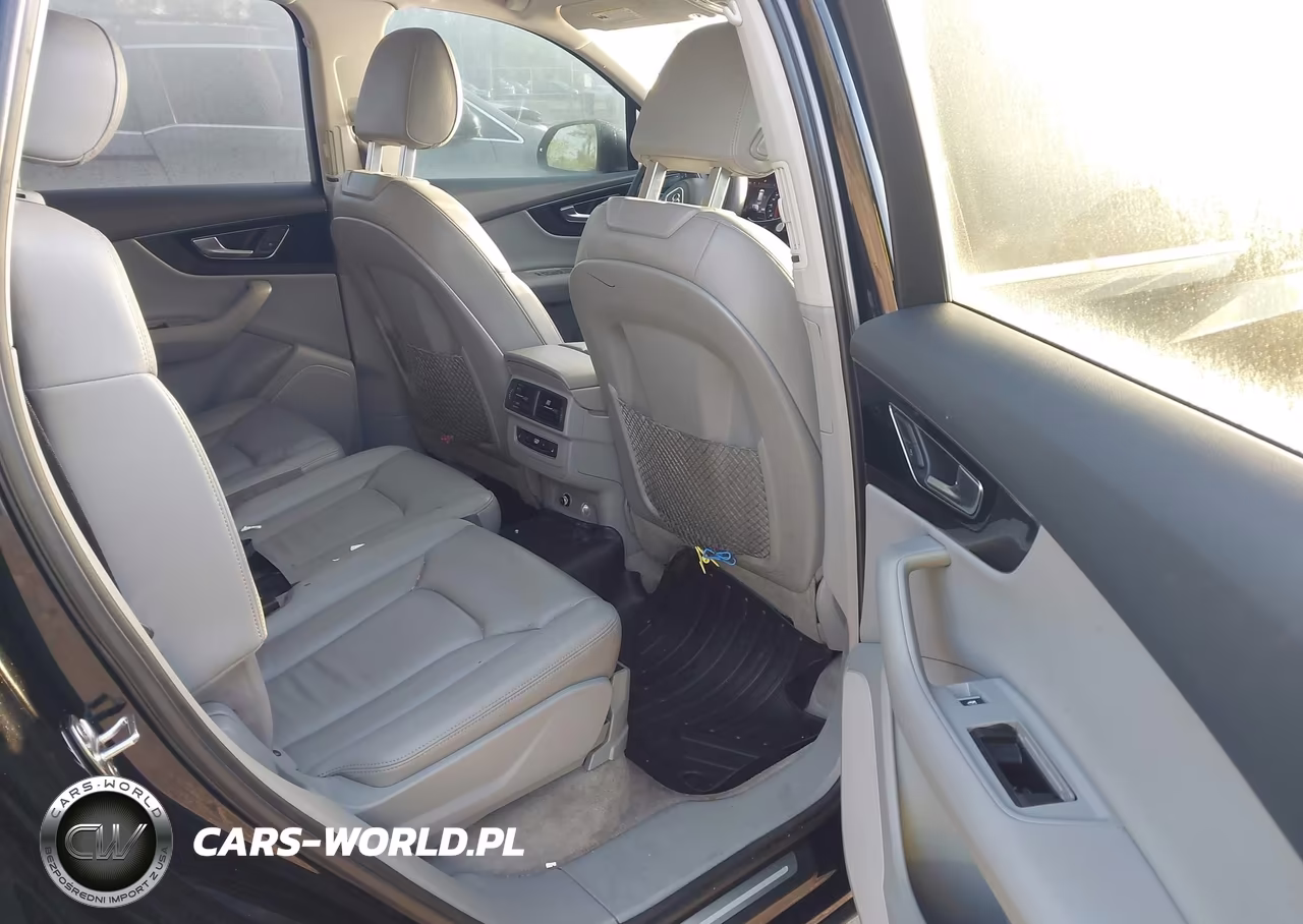 2019 Audi Q7 55 Premium VIN:WA1AAAF77KD011742 - 8