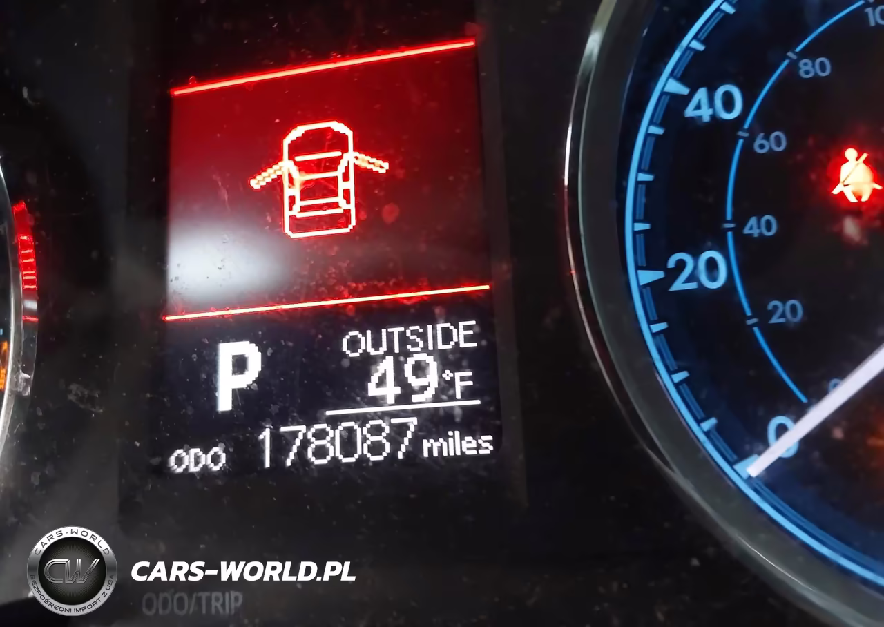 2018 Toyota Corolla L VIN:2T1BURHE4JC056922 - 15