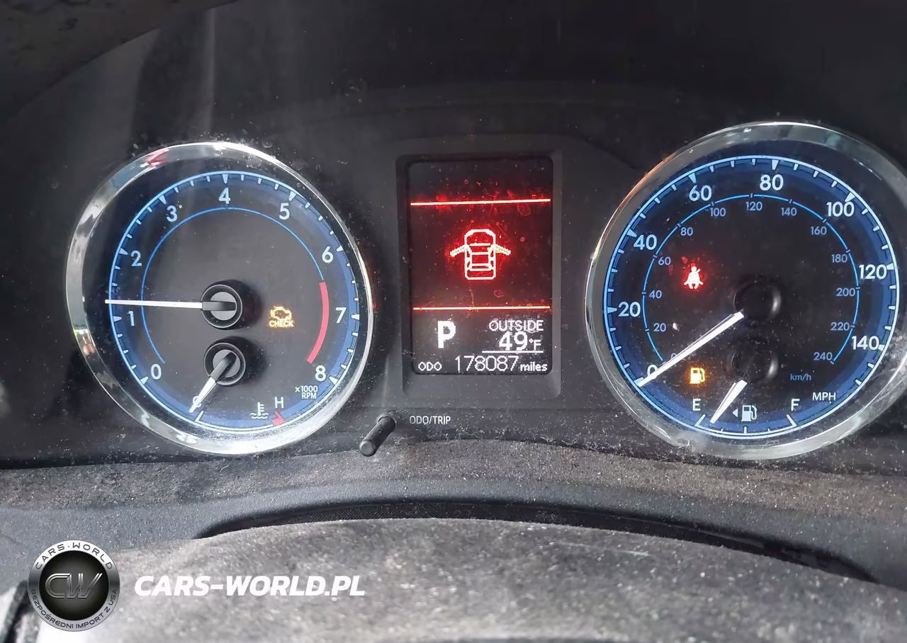 2018 Toyota Corolla L VIN:2T1BURHE4JC056922 - 7