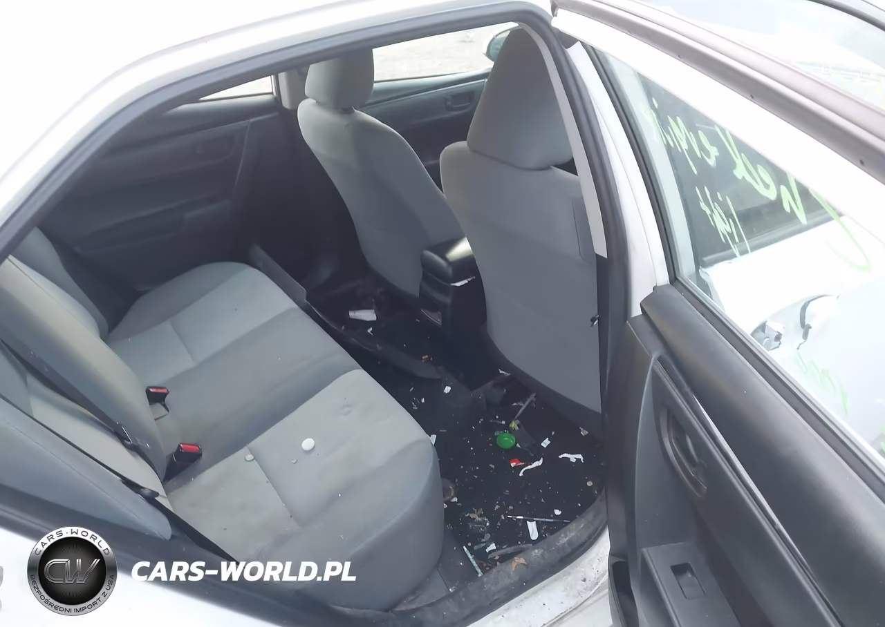 2018 Toyota Corolla L VIN:2T1BURHE4JC056922 - 8