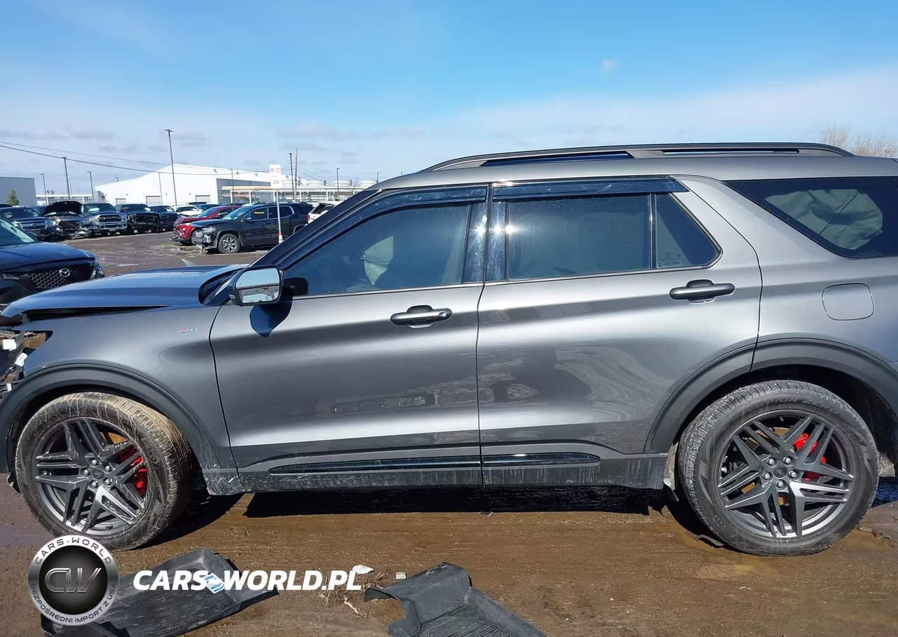 2025 Ford Explorer St-Line VIN:1FMUK8KH0SGA47046 - 15