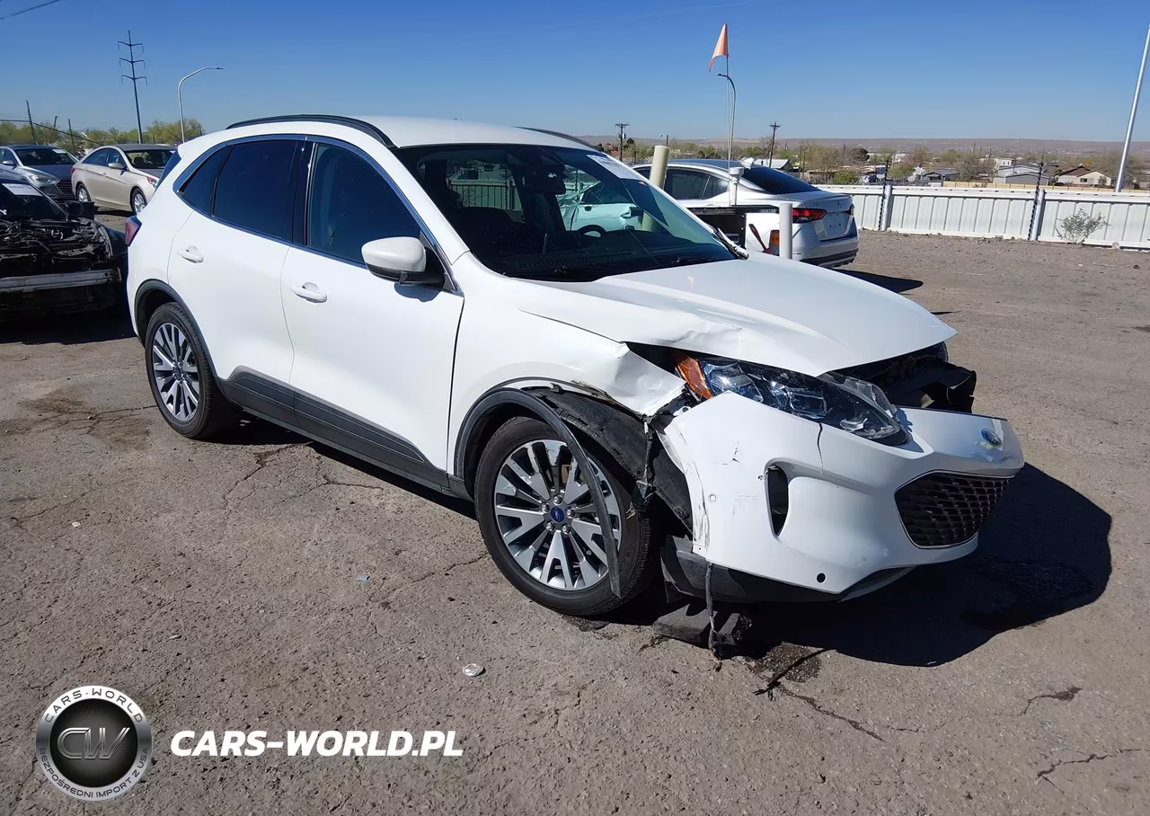 2021 Ford Escape Titanium Hybrid