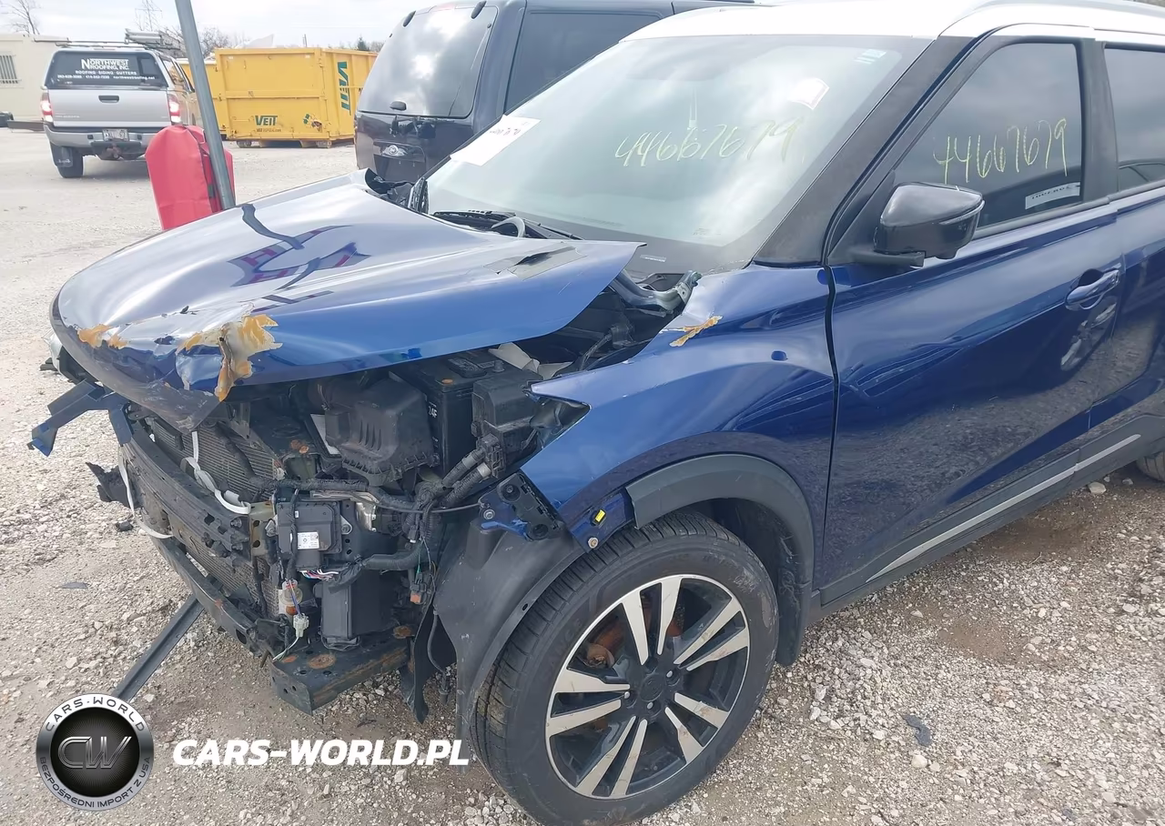 2018 Nissan Kicks Sr VIN:3N1CP5CU3JL524755 - 6