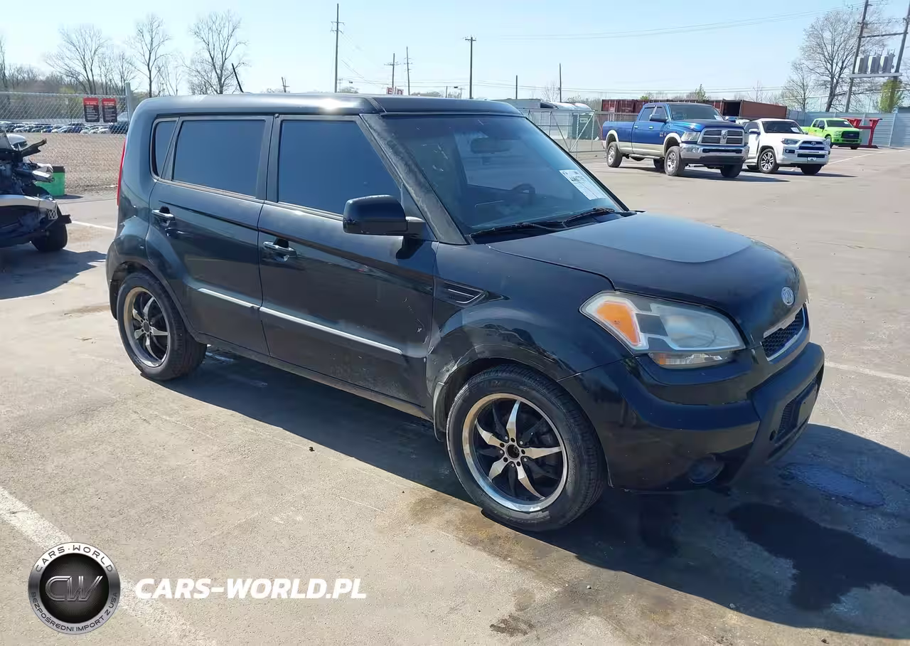 2011 Kia Soul +