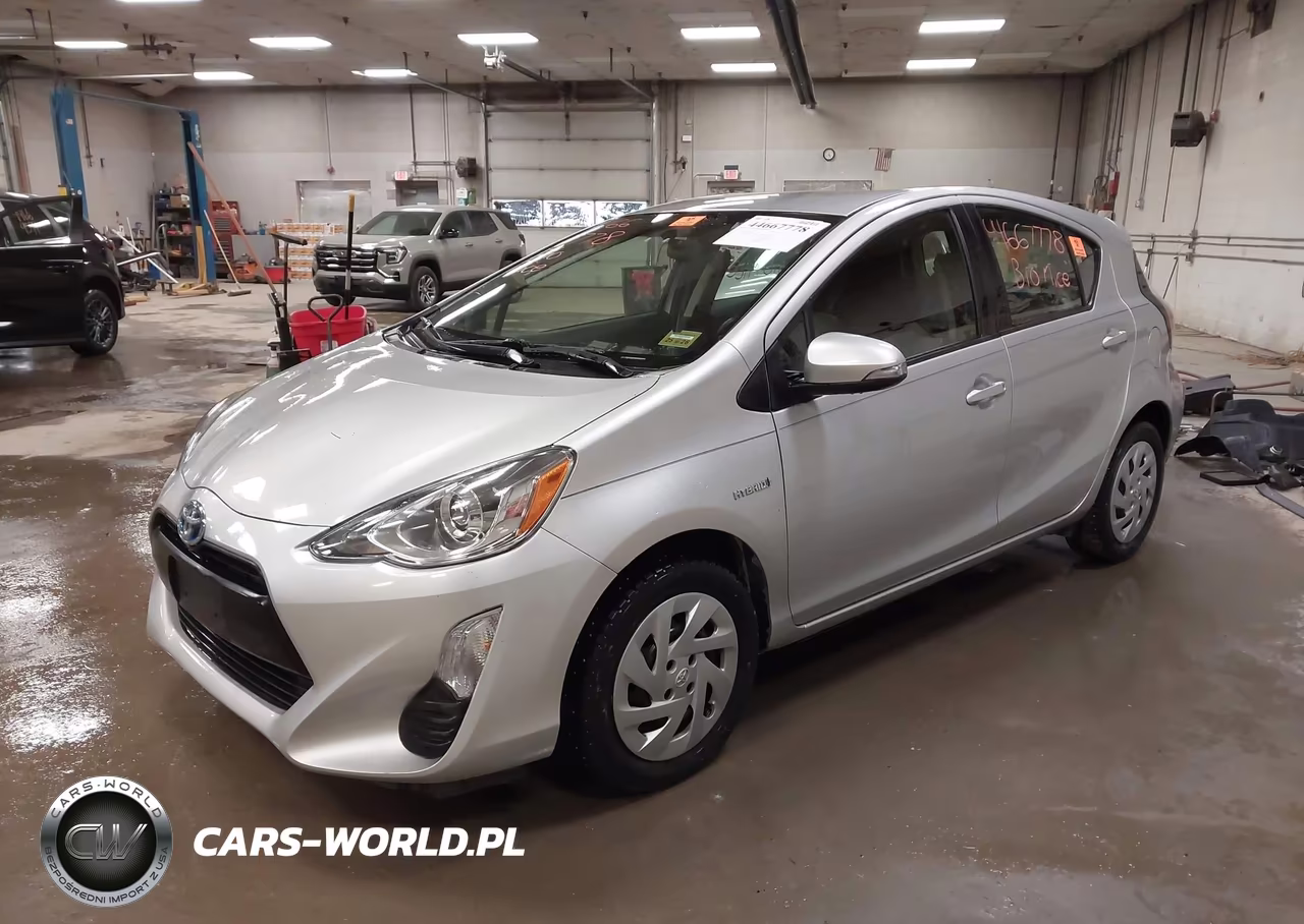 2016 Toyota Prius C One VIN:JTDKDTB30G1133738 - 2