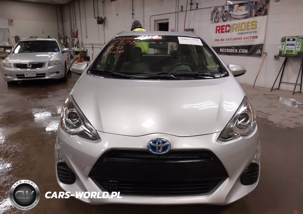 2016 Toyota Prius C One VIN:JTDKDTB30G1133738 - 6