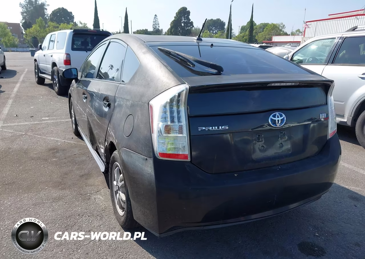 2011 Toyota Prius Three VIN:JTDKN3DU7B1388253 - 3