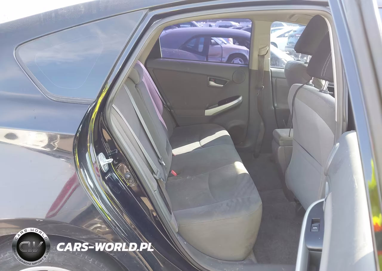 2011 Toyota Prius Three VIN:JTDKN3DU7B1388253 - 8