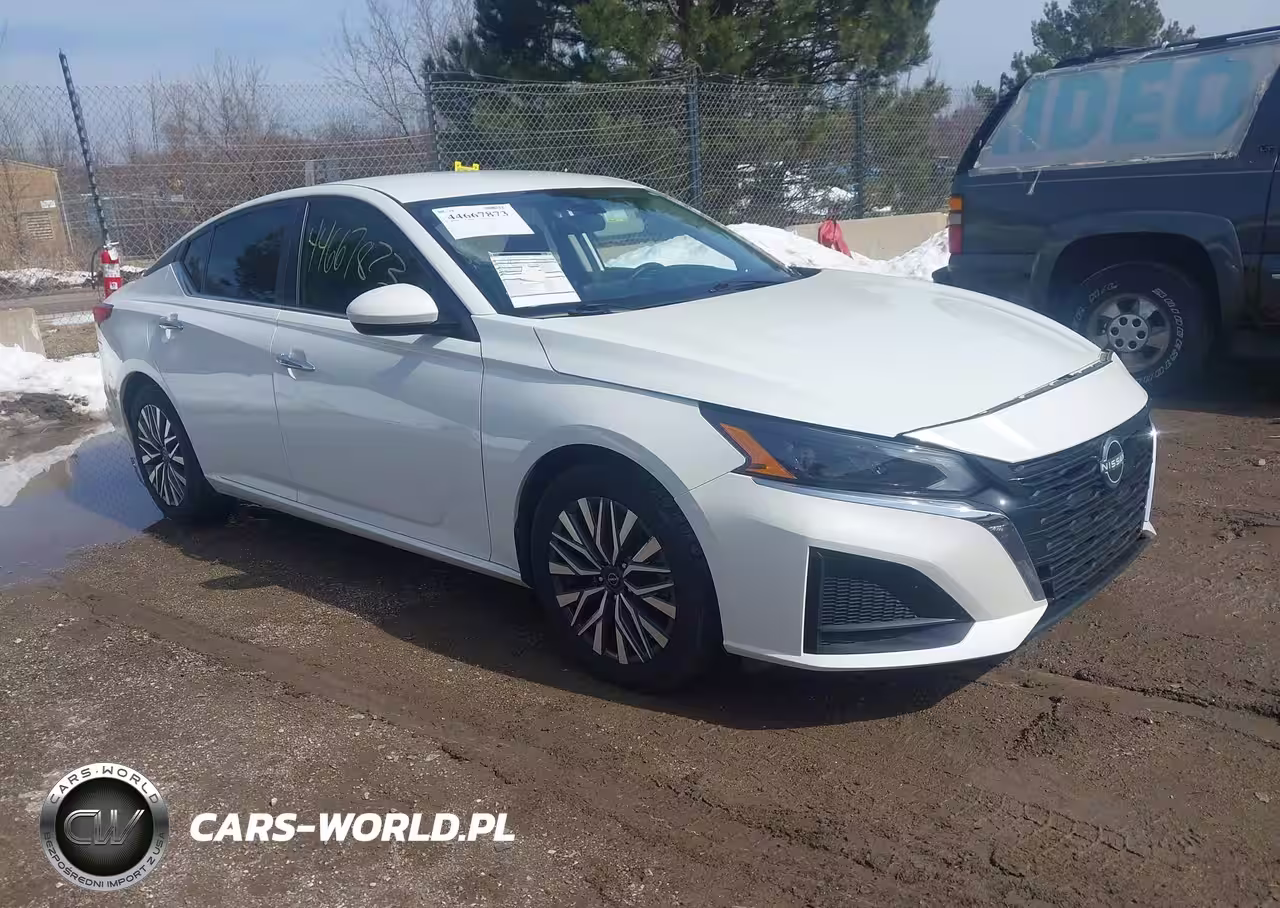 2023 Nissan Altima Sv Fwd