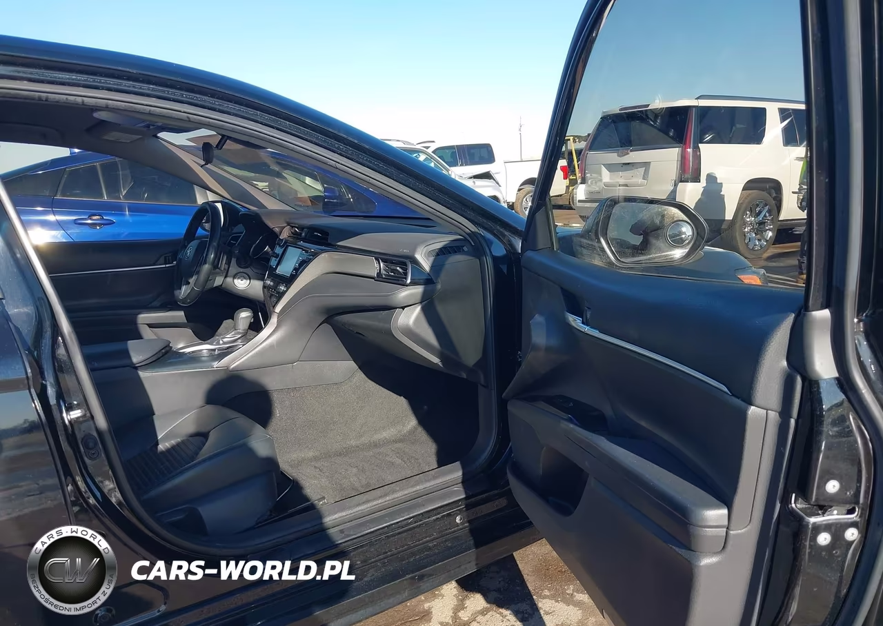 2019 Toyota Camry Se VIN:4T1B11HK8KU745300 - 5