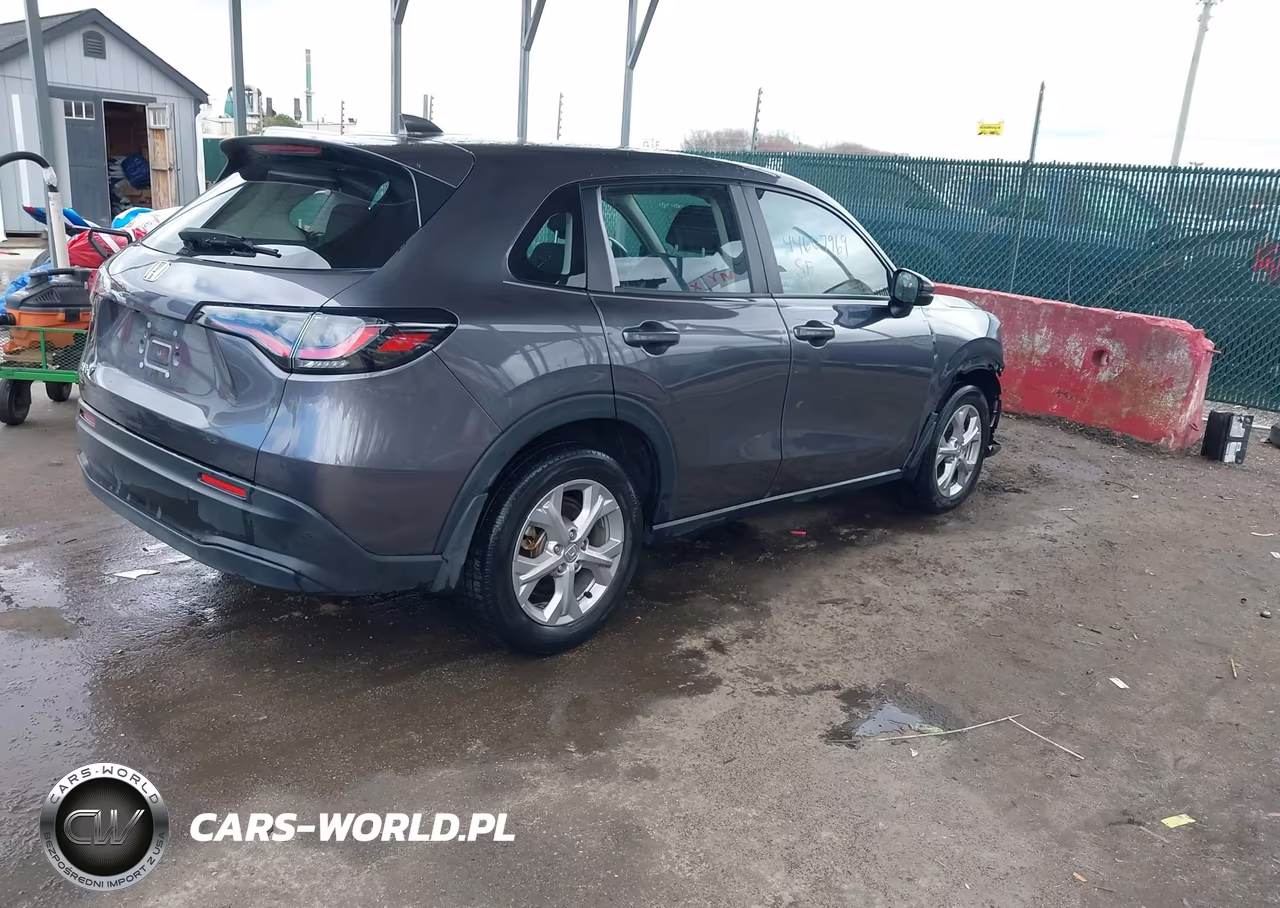2023 Honda Hr-V Awd Lx VIN:3CZRZ2H31PM748233 - 4