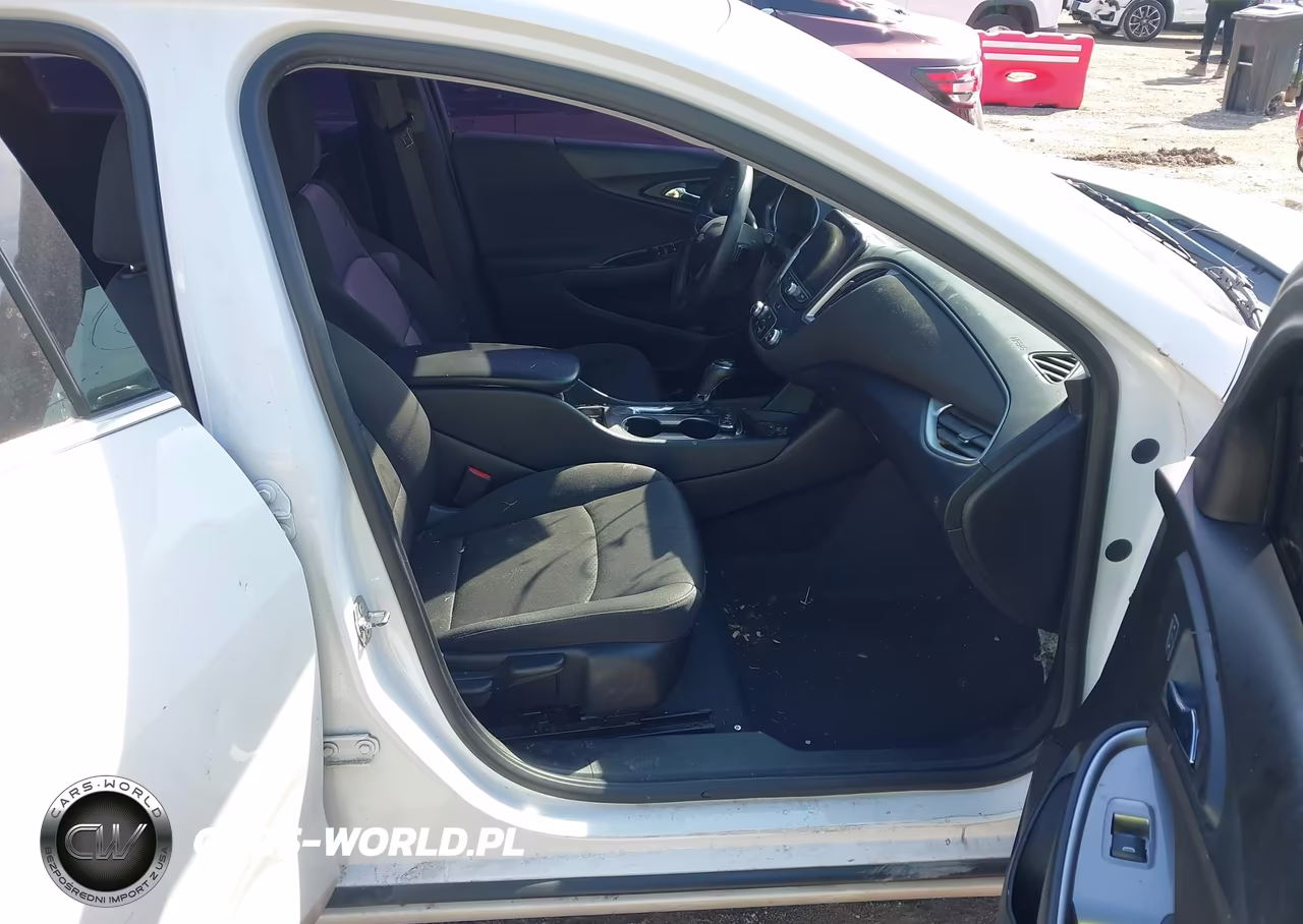 2019 Chevrolet Malibu 1Ls VIN:1G1ZB5ST6KF194970 - 5