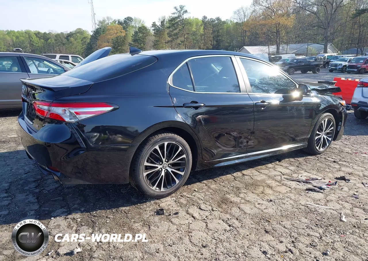 2020 Toyota Camry Se VIN:4T1G11AK3LU946345 - 4
