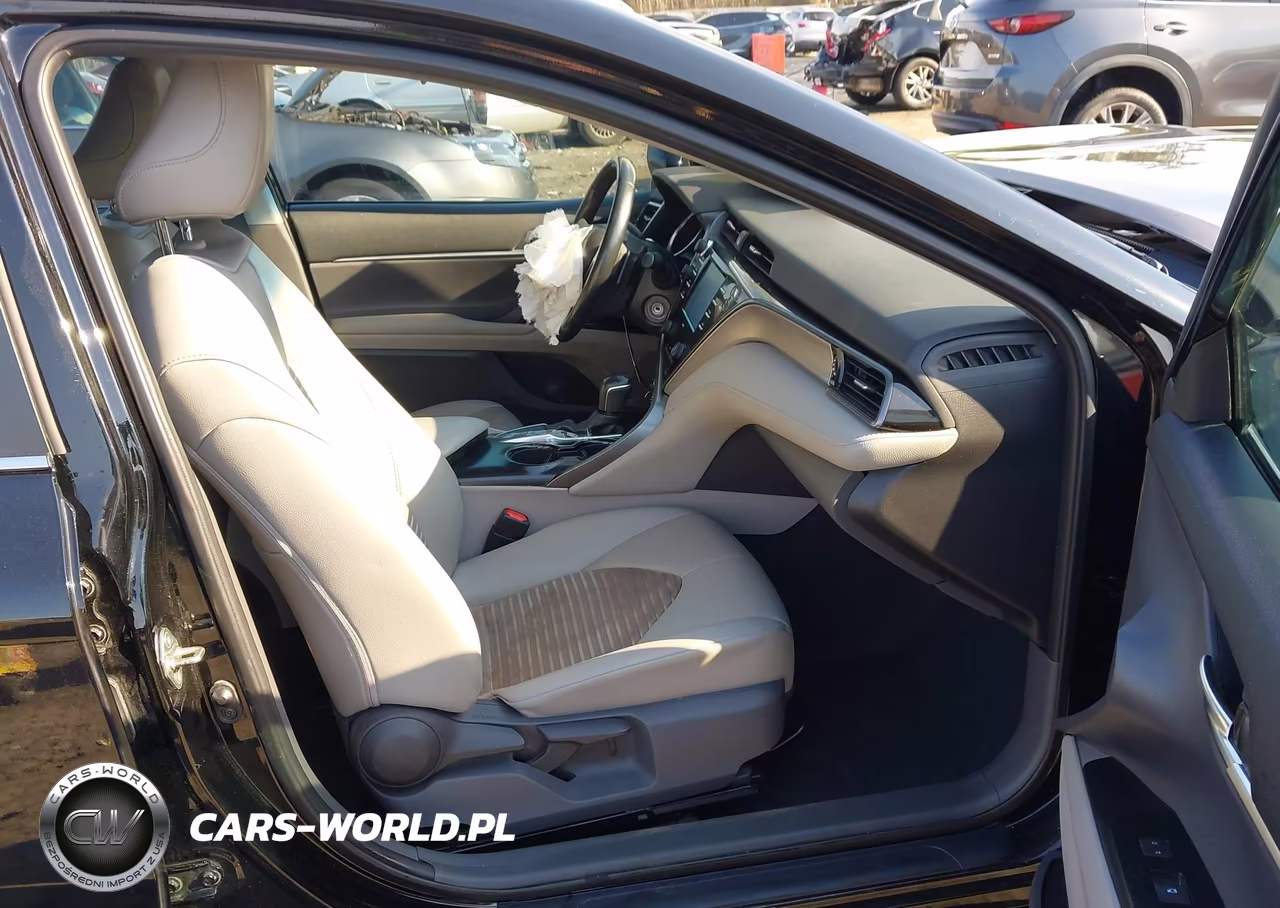 2020 Toyota Camry Se VIN:4T1G11AK3LU946345 - 5