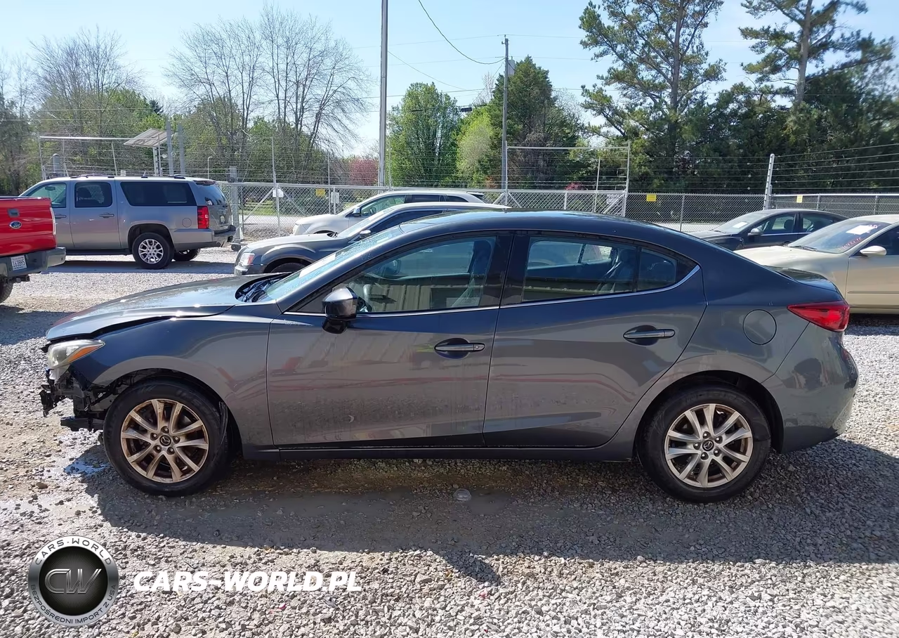 2016 Mazda Mazda3 I Sport VIN:JM1BM1U76G1318509 - 14