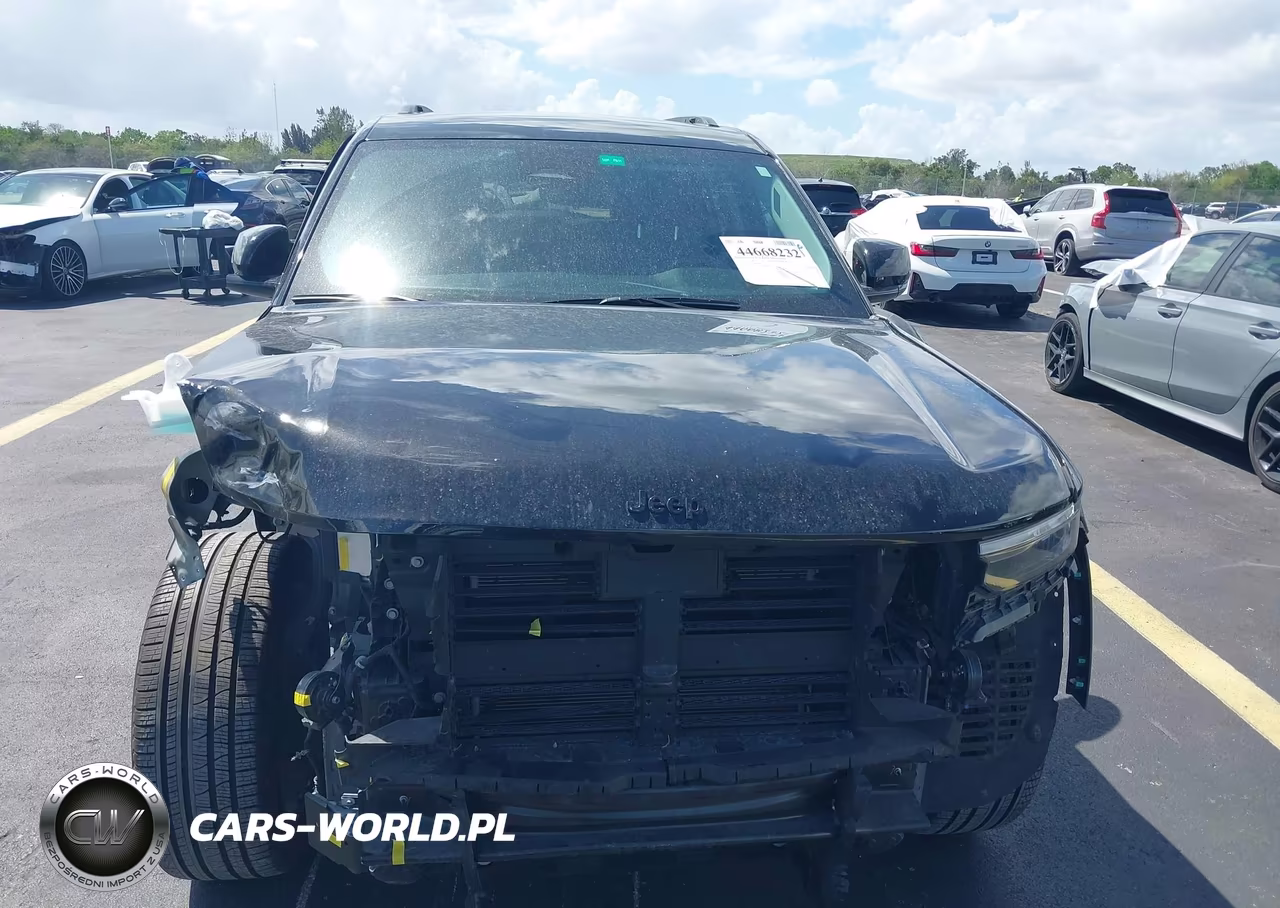 2024 Jeep Grand Cherokee L Limited 4X2 VIN:1C4RJJBG2R8940688 - 13