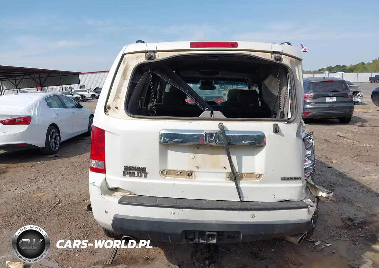 2011 Honda Pilot Touring VIN:5FNYF3H9XBB004163 - 17