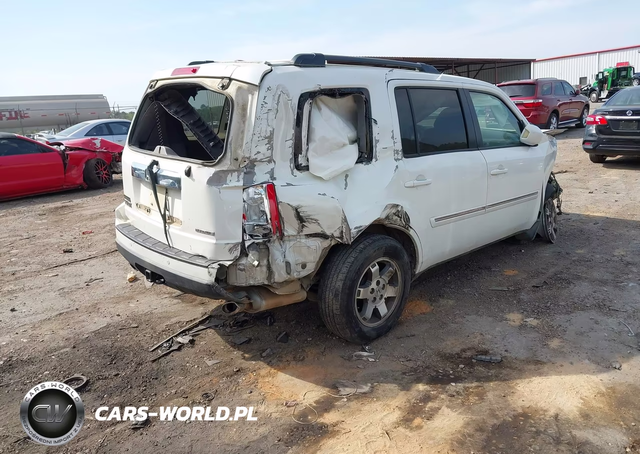 2011 Honda Pilot Touring VIN:5FNYF3H9XBB004163 - 4