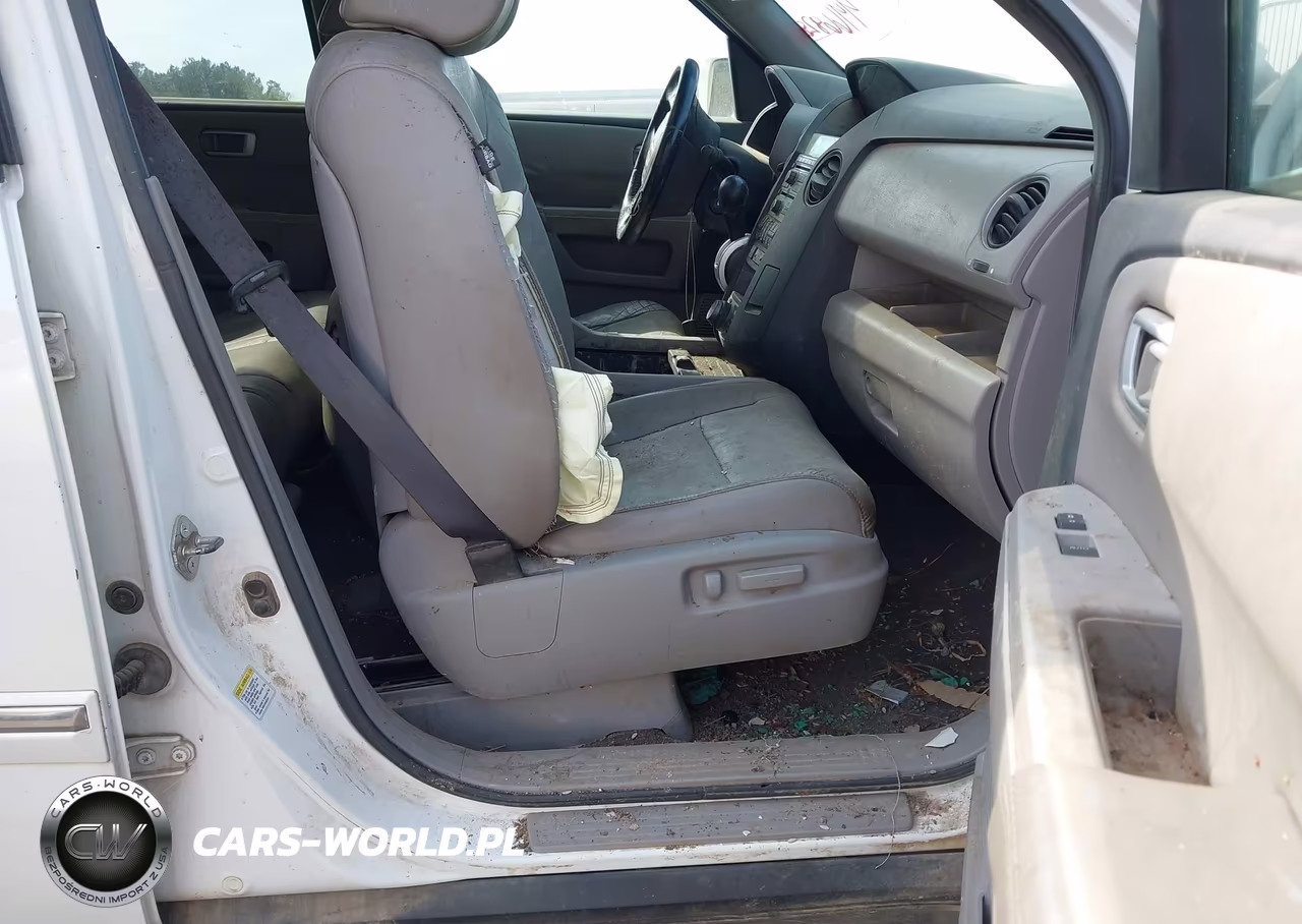 2011 Honda Pilot Touring VIN:5FNYF3H9XBB004163 - 5