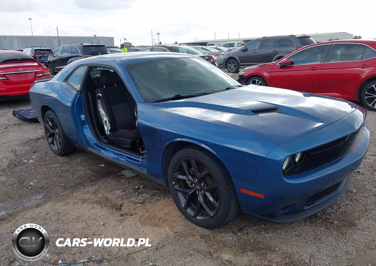 2022 Dodge Challenger Sxt